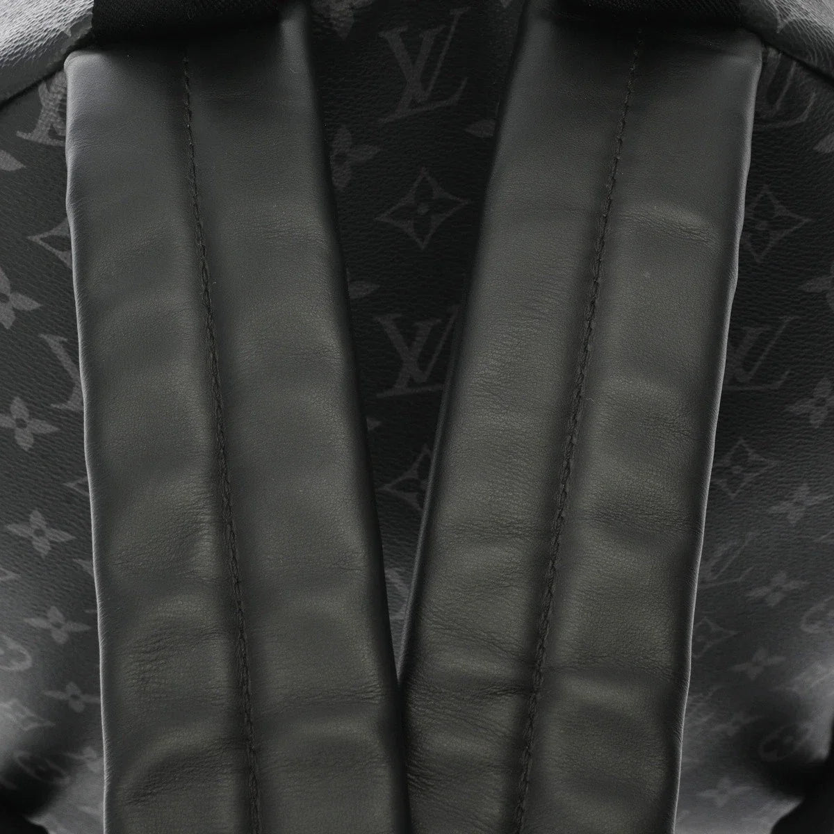 LOUIS VUITTON Discovery Backpack